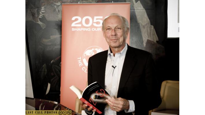 Jorgen Randers presenting his latest book "2052"